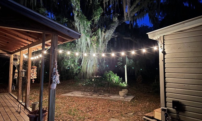 Darien Cabin | Top-Rated Guest House with Pool and Kitchen Amenities