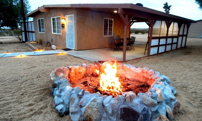 Yucca Valley Cabin | Inviting Getaway Near Joshua Tree Park & PioneerTown