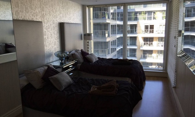 Chelsea Riverside Apartment | Explore Great Riverside Apartment with Family-Friendly Amenities