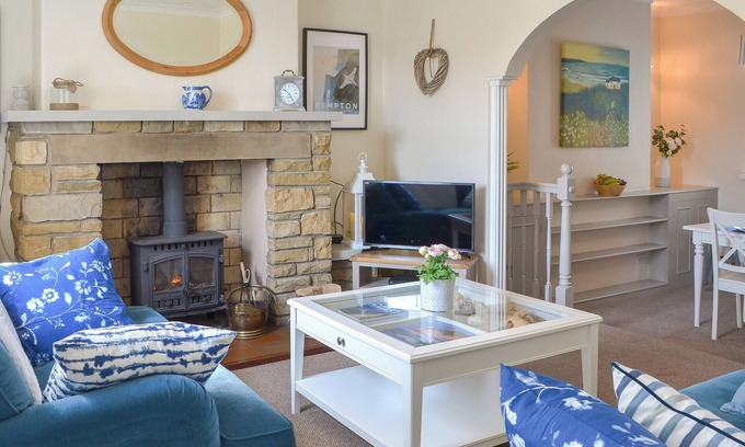 Buckton Cottage | Enjoy Sea Views Near Flamborough Head Lighthouse