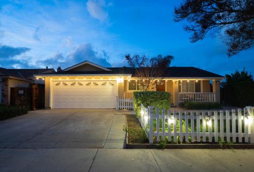 Berryessa House | Enjoy a Memorable Stay in San Jose with Kitchen Amenities