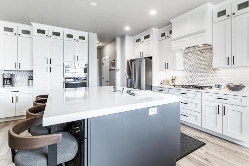 Park City Villa | Great views luxe gym fireplace deck sleeps 8