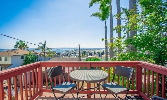 Bankers Hill House | Exceptional Studio Apartment with Views Near Little Italy