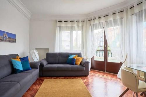 Sao Jorge de Arroios Apartment | Kid-Friendly Green Corner House with 9.3/10 Guest Rating