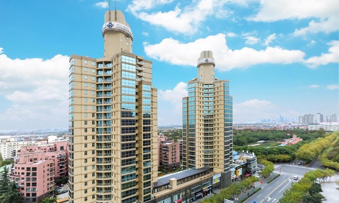 Jinqiao Apartment | Green Court Residence Jinqiao Diamond: Family-Friendly Stay