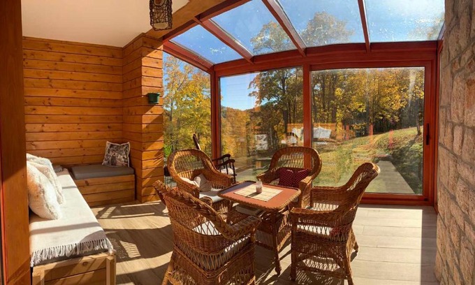 Zabljak Villa | Pet-Friendly Green Forest: Family Haven with Top Ratings