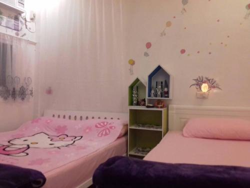 Zuoying District House | Relax at Green Fu Spa Homestay with Hot Tub Amenities