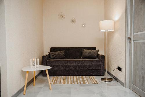 Chisinau Apartment | Pet-Friendly Green Haven: Guest Rated 10/10 for Comfort