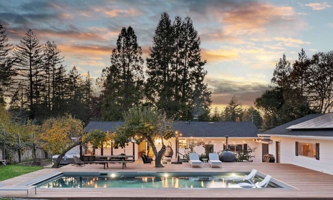 Freestone Cottage | Green Hill Retreat: Pool, Hot Tub & Pet-Friendly Getaway