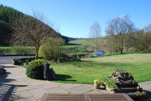 Duns House | Pet-Friendly Green Hope Guest House with Amazing Reviews