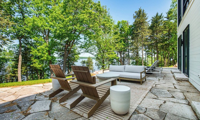 Markesan House | Green Lake Getaway w/Dock: Boating + Swimming!