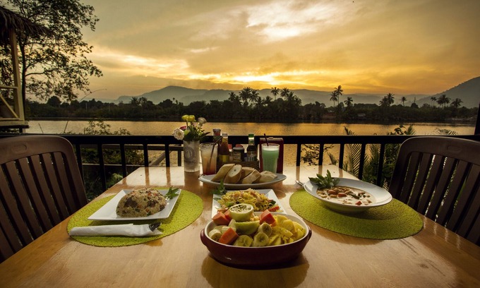 Kampot House | Welcoming Green Mango Bungalows: Rated 9.2 with Breakfast