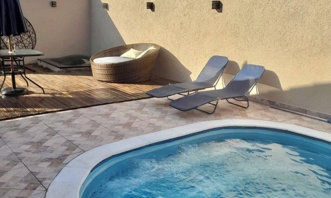 Pardinho Cottage | Charming Country House with Pool and Ocean View