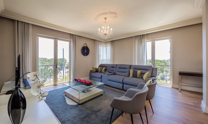 Green Point Apartment | Prime Green Point Apartment: Steps from the Stadium