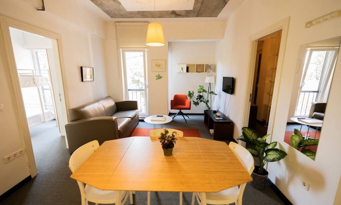 Ortakoy House | Explore Green Spaces: Eco-Friendly Stay with Smart Amenities