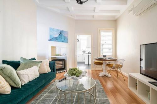 Millers Point Apartment | Eco-Friendly Green Stays: Perfect for Families and Pets