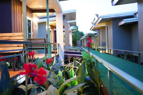Phlap Phla Resort | Inviting Green Two Resort: Family-Friendly with Breakfast