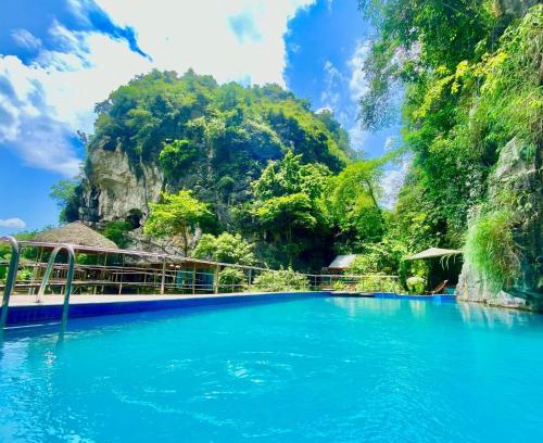 Hoa Lu House | Discover Thung Lũng Xanh Homestay: Pet-Friendly Retreat