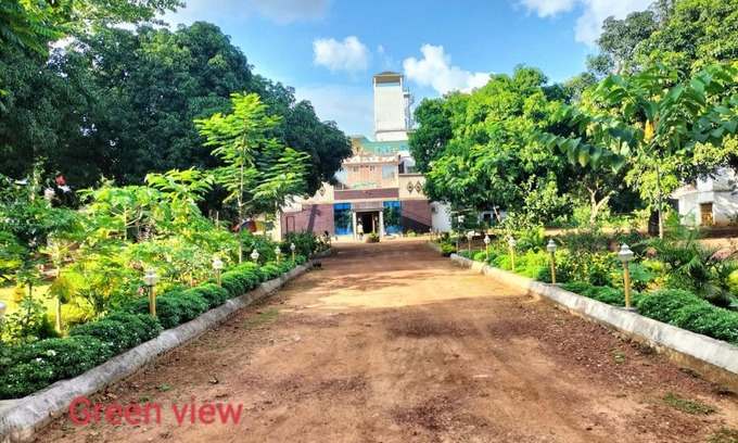 Jhargram Resort | Pet-Friendly Green View Hotel & Resort with Great Amenities