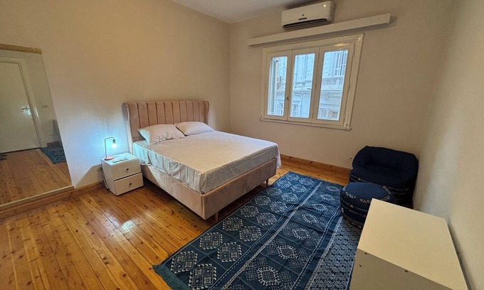 Qasr an-Nil Apartment | Green View Room Cozy Stay in the Heart of Cairo