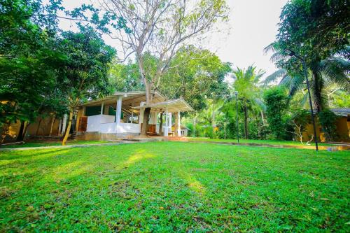 Embilipitiya Resort | Green Waters Safari Lodge by Aradhana Leisure
