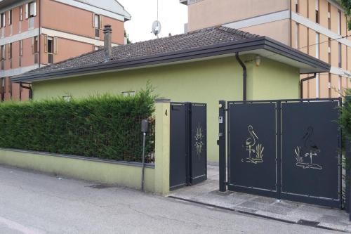 Campalto Hotel | Pet-Friendly Retreat at GreenColors DEPENDANCE - Rated 9.3/10