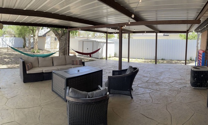Canyon House | Top-Rated Greener Pastures: Pet-Friendly Family Retreat