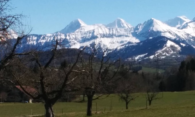 Reutigen Other | Family-Friendly Getaway with Pool and Breakfast Options