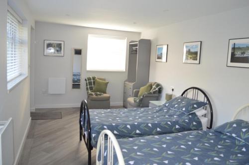 Heath Apartment | Guest Rated 9.5: Experience Greenfield Studio Awaits