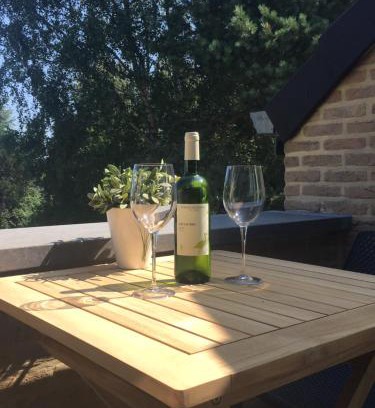 Sart-lez-Spa Apartment | Unforgettable Stay at Greenhouse - Child Friendly Retreat