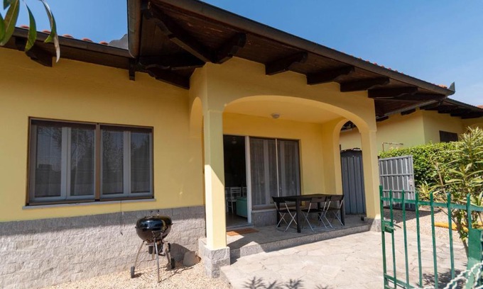 Viverone House | Relax at GreenHouse del lago - Pet & Child Friendly Haven