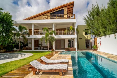 Prea Villa | Exceptional GreenHousi Prea: Pet Friendly with Pool & Breakfast