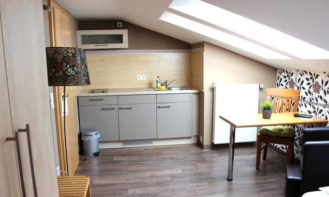 Friedrichshofen-Hollerstauden Hotel | Cozy greenpartment Boardinghouse in Ingolstadt with Breakfast