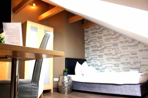 Friedrichshofen-Hollerstauden Hotel | Family-Friendly Greenpartment Ingolstadt with Pet Amenities