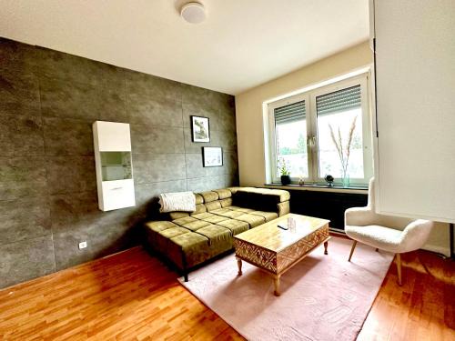 Alpen Apartment | Cozy GreenRhein Lounge: Pet and Child Friendly Retreat
