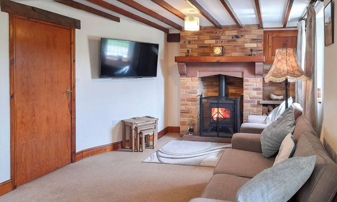 Welton Cottage | Serene Greenrigg Cottage: Pet-Friendly Retreat on Caldbeck Fells