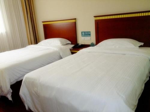 Fuyang Hotel | Accessible Comfort at GreenTree Inn Anhui Fuyang Taihe