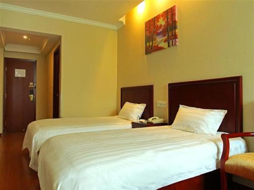 Huangshan Hotel | Family-Friendly GreenTree Inn in HuiZhou Ancient City