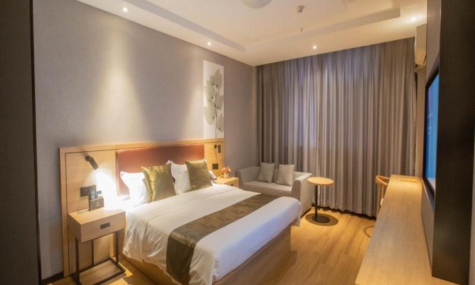 Wujin Hotel | Convenient Stay at GreenTree Inn Express Changzhou Caoqiao