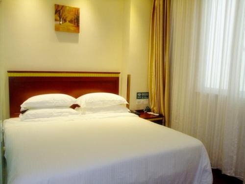 Shunde Hotel | Guest Rated 10/10: GreenTree Inn Foshan with Family-Friendly Amenities