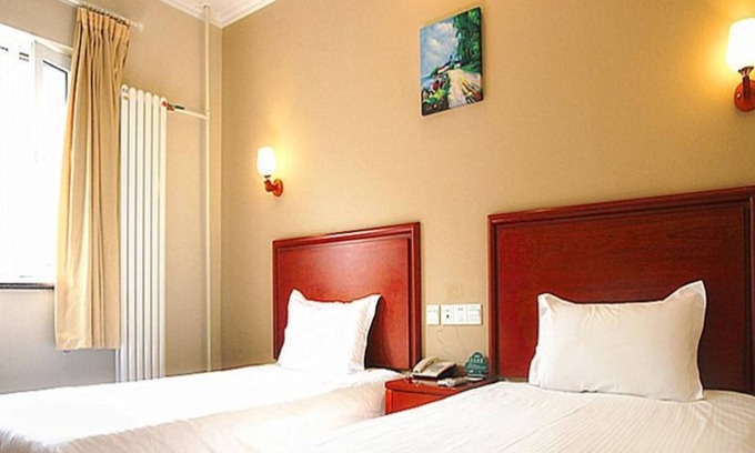 Tian Qiao Hotel | Budget-Friendly Stay at GreenTree Inn Jinan Daming Lake