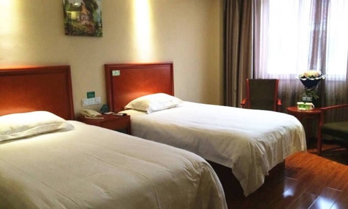 Lixia District Hotel | Family-Friendly Stay at GreenTree Inn Jinan Gaoxin District