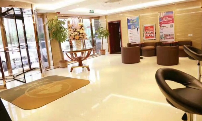 Luolong Hotel | Convenient Stay at GreenTree Inn Luoyang University City