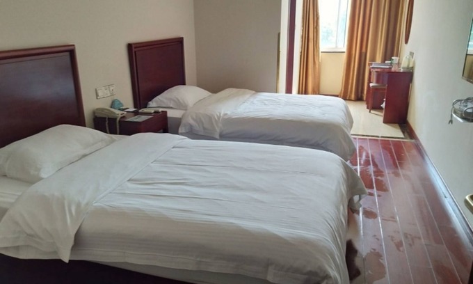 Jiangning Hotel | Kid-Friendly Stay at GreenTree Inn Nanjing Lukou Airport