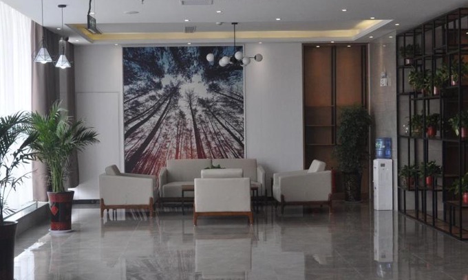 Shangqiu Hotel | Budget-Friendly GreenTree Inn Shangqiu Zhecheng Hotel
