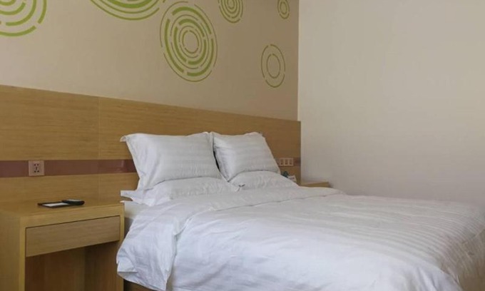 Chengdong Qu Hotel | Budget-Friendly Stay at GreenTree Inn Xining Railway Station