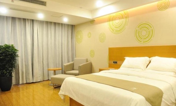 Jingkou District Hotel | Budget-Friendly Stay at GreenTree Inn Zhenjiang Butterfly Square
