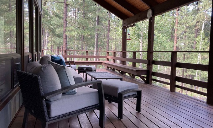 Greer Cabin | Forest Retreat in Greer AZ: Guest Rated 10/10, Family Friendly