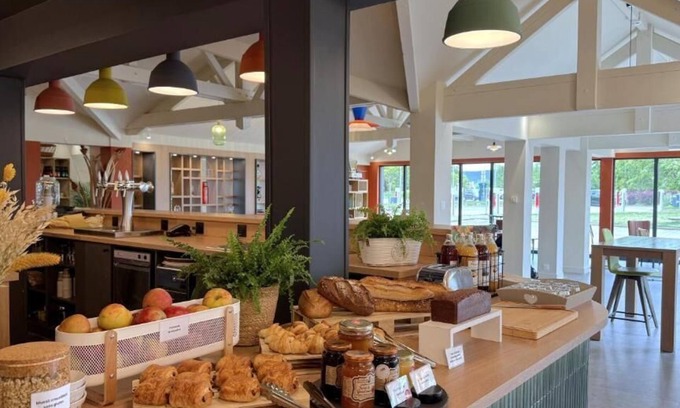 Longvic Hotel | Discover Hotel Dijon Sud Longvic: Spa, Dining & Family Fun
