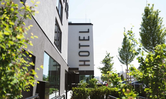 Munchen District Hotel | Experience Oceanfront Comfort at GREFIS Hotel - 4 Stars